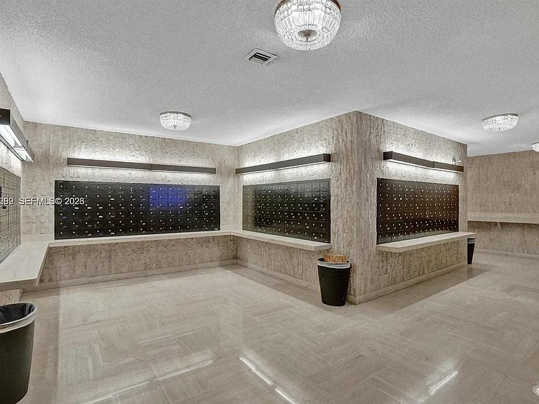 2500 Parkview Dr #1008 — Photo 29