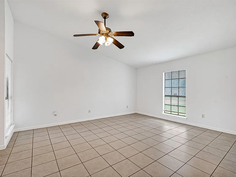 14219 Dartwood Dr — Photo 6