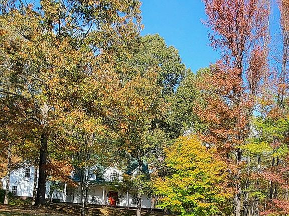 2nd image of 3876 Kyle Ln