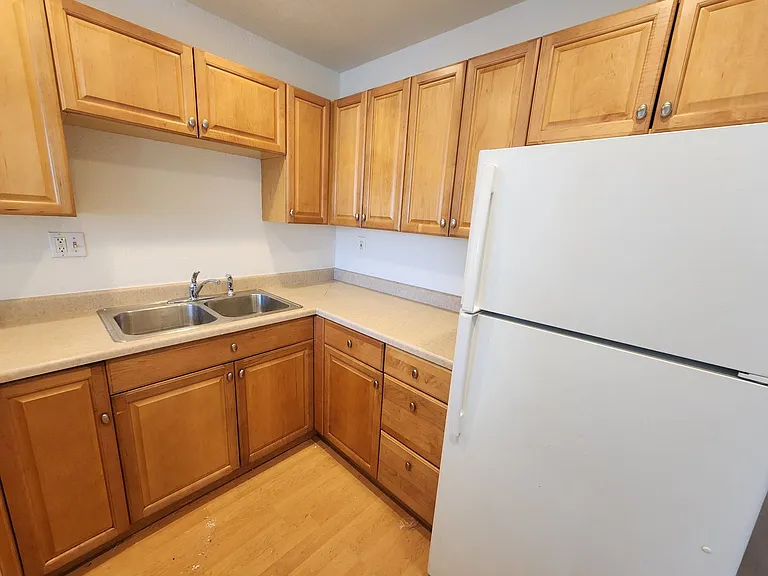 9231 Gaylord St — Photo 4