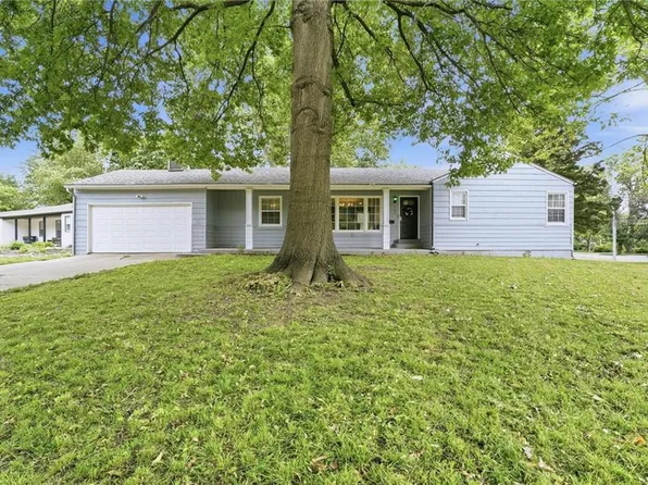 701 E 77th St, Kansas City, MO 64131