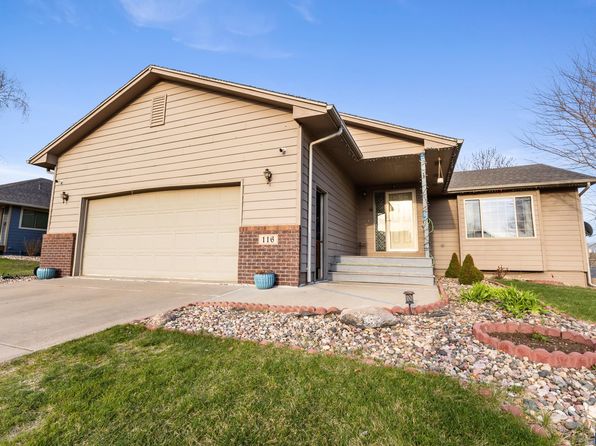 116 N Dewberry Ave, Sioux Falls, SD 57110