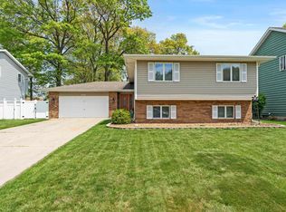331 N Lillian St, Griffith, IN 46319