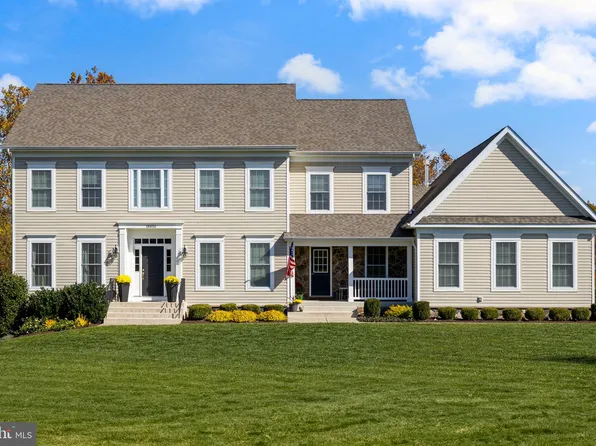18856 Clara Mae Ct, Round Hill, VA 20141