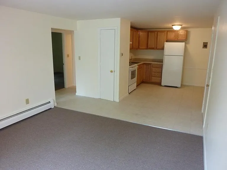 101 E Broadway #9 — Photo 6