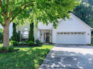 9504 Erinsbrook Dr, Raleigh, NC 27617