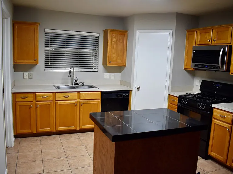 410 Laurel Sage Dr — Photo 24