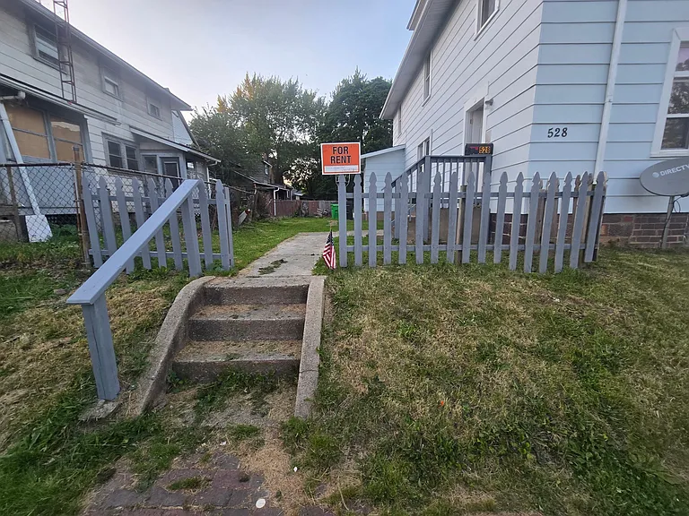 528 E Milner St — Photo 4
