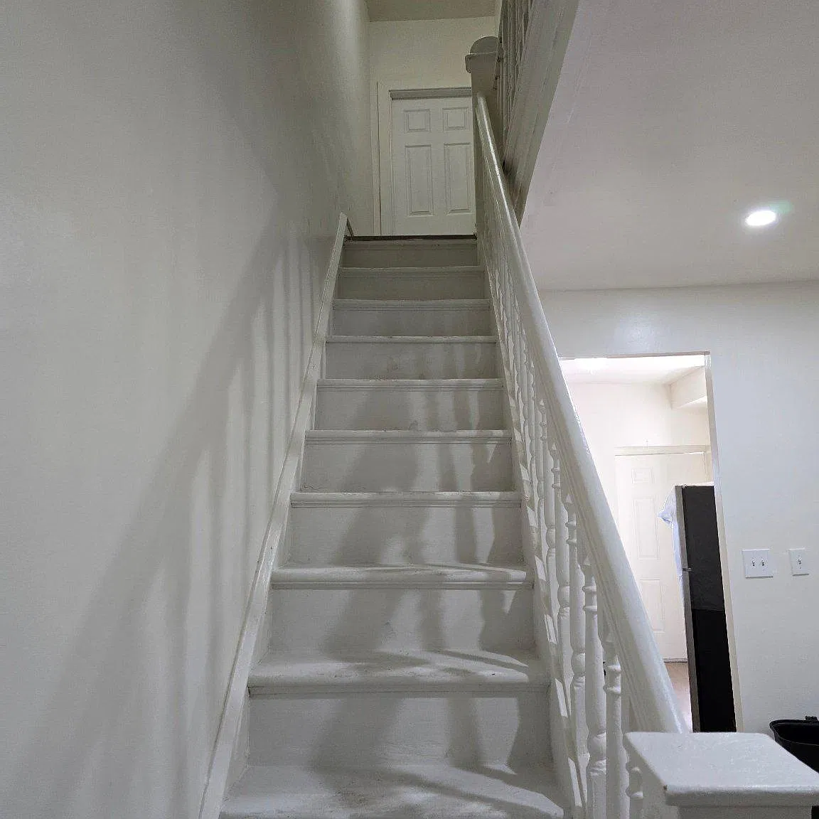 3 bed, 1.0 bath, 1332 sqft, $1,200 — Photo 4