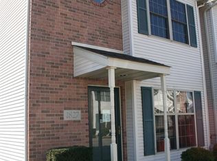 1827 Chestnut Ln, Crown Point, IN 46307