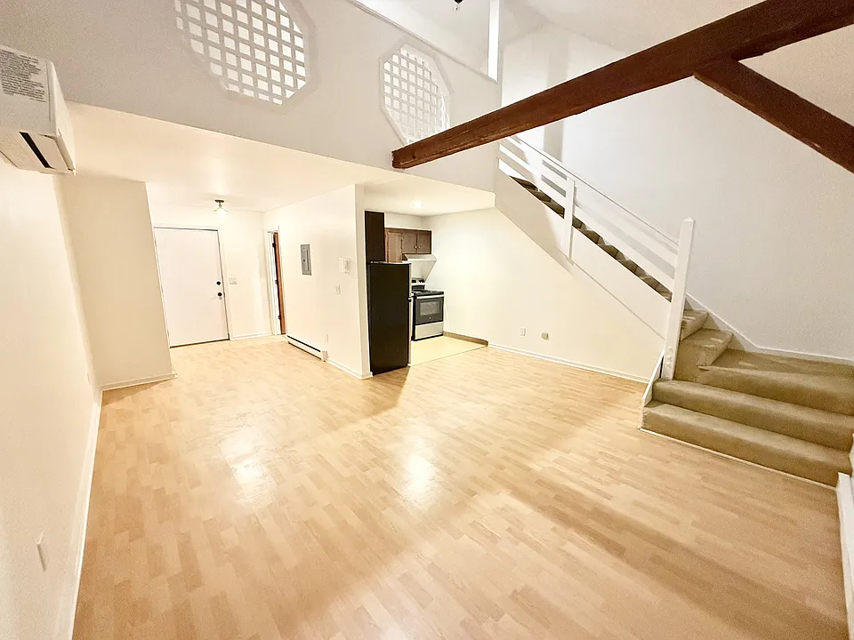 22 W Paris St #D