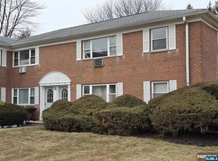 79 Manchester Ct #102, Wayne, NJ 07470