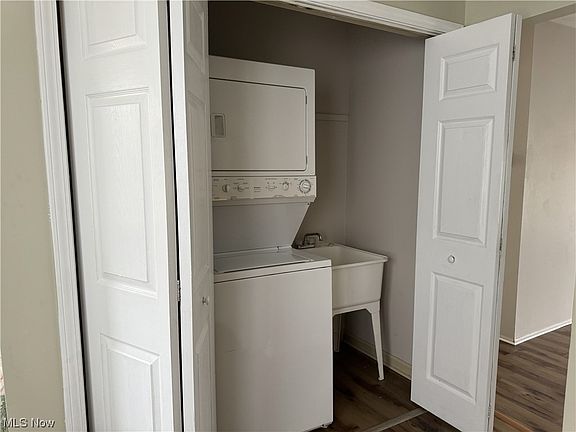 5th image of 438 North St APT 10B