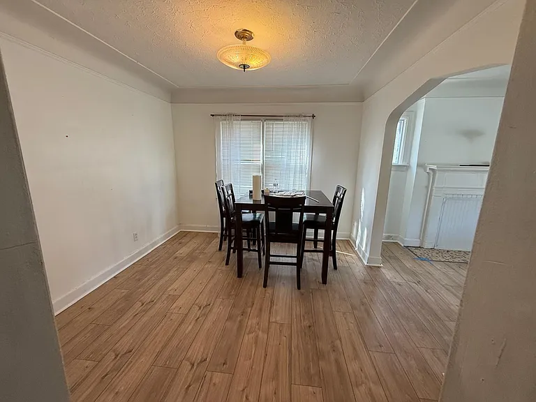 4913 Schlaff St #4915 — Photo 4