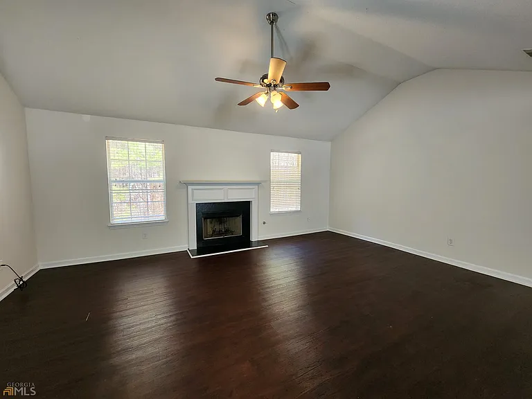 7130 Cavender Dr S — Photo 10
