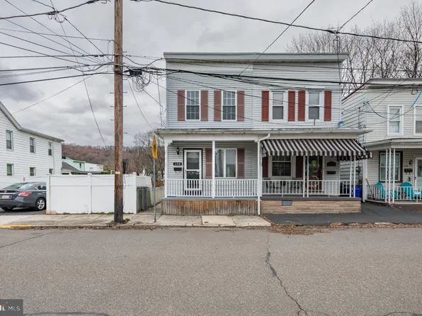 130 S Mill St, Saint Clair, PA 17970