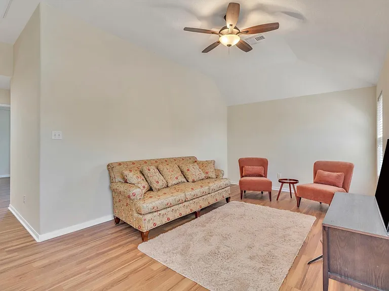 1722 Sun Point Ct — Photo 19
