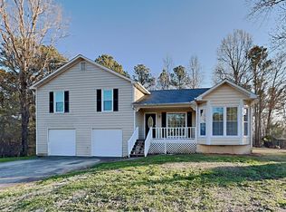 27 Spring Dr, Hiram, GA 30141