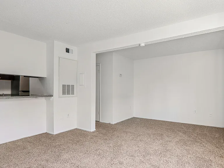 Andover Park Apartments — Photo 34