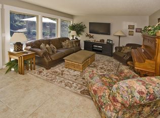 394 9th St, Atlantic Beach, FL 32233