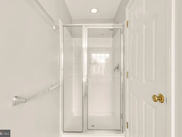 2513 Bronze Stone Pl — Photo 35