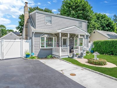 126 E 12th Street, Huntington Station, NY, 11746