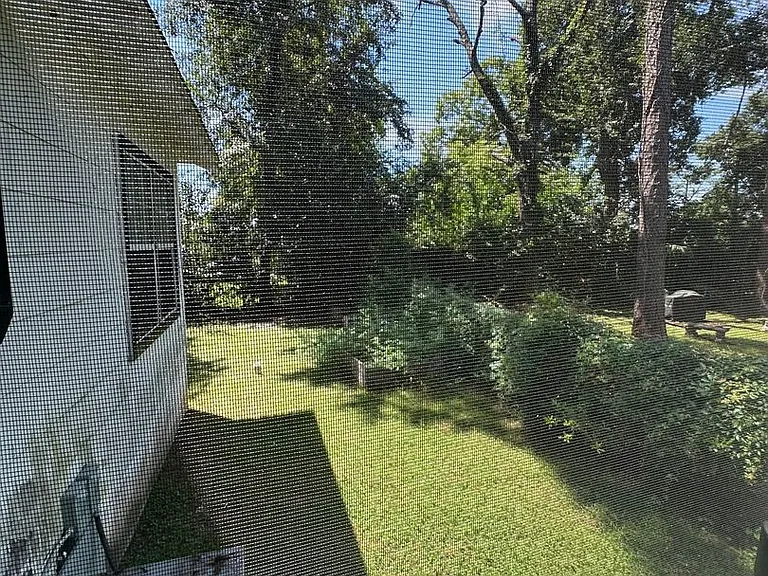 910 Wadsworth St — Photo 6