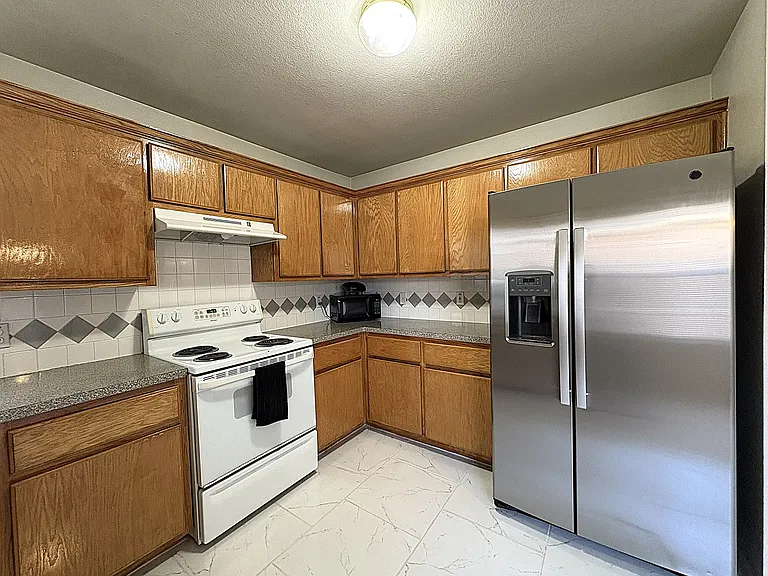 1117 Katelyn Cir — Photo 10