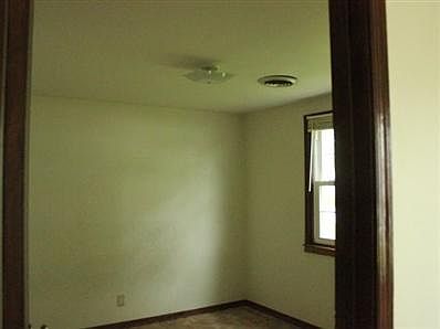 4th image of 356 Belle Aire Ave