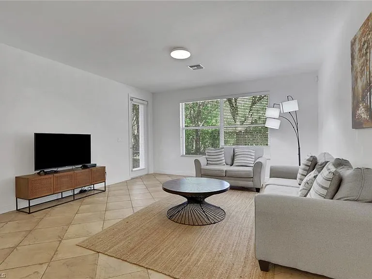 3353 Antica St — Photo 6