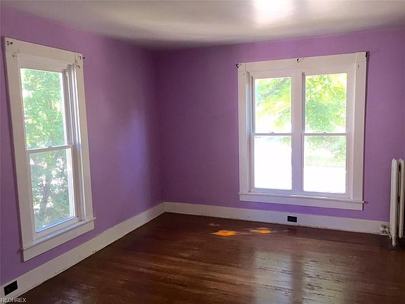 2nd image of 746 Quinby Ave