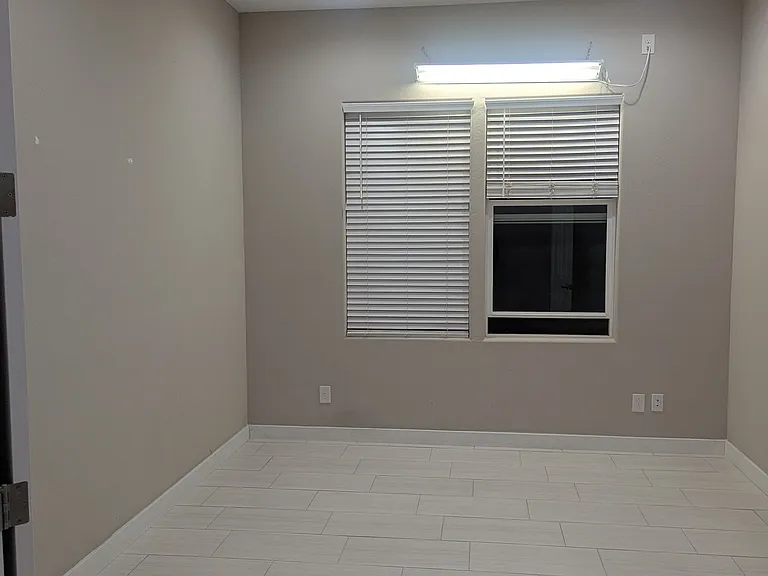 7030 W Post Rd — Photo 49