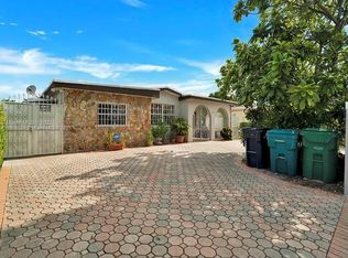 9035 SW 36th St, Miami, FL 33165