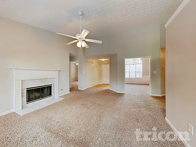 640 James Ridge Dr — Photo 5