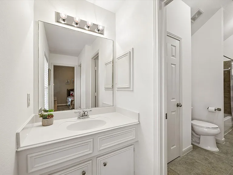 2614 Cezanne Cir — Photo 25