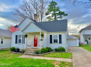 525 3rd St, Findlay, OH 45840