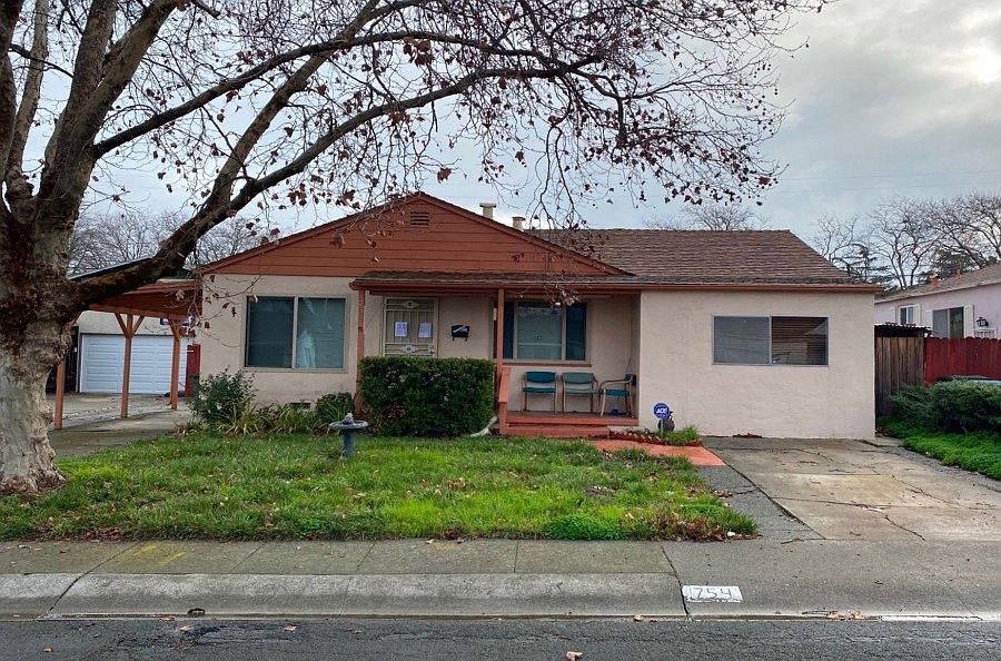 1st image of 754 Rosewood Ave
