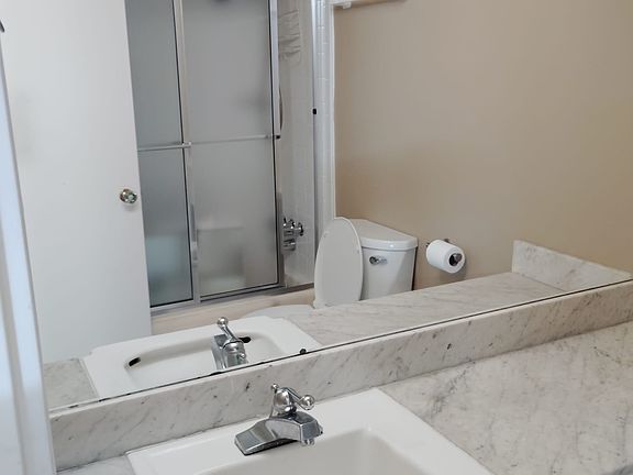 3rd image of 7900 Westheimer Rd APT 115