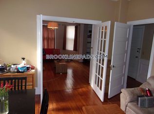 254 Clyde St #1, Brookline, MA 02467