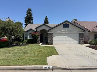 2428 E Emilie Ave, Fresno, CA