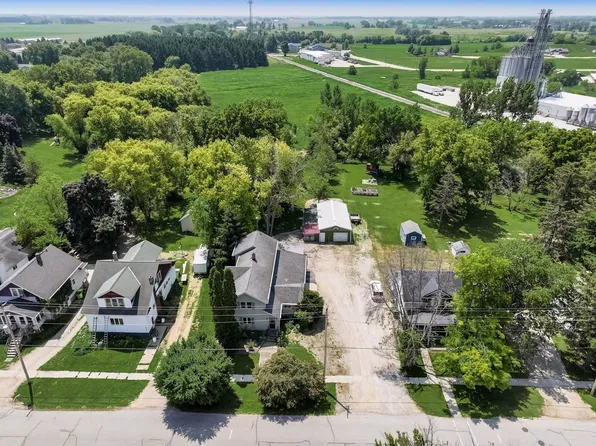 412 E Bowen St, Brandon, WI 53919