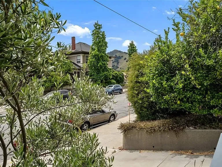 1526 Garden St — Photo 30