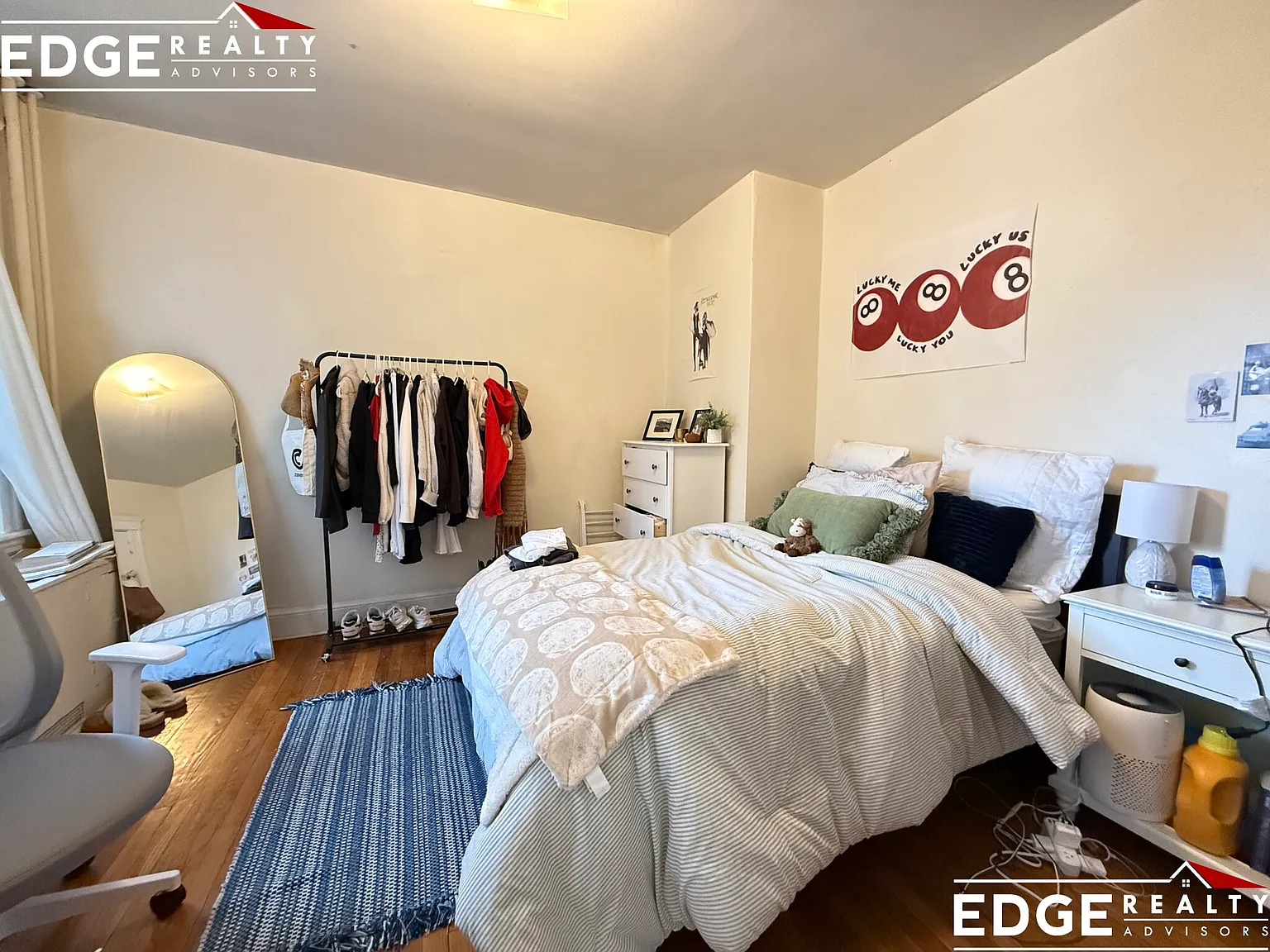 3 bed, 9999 sqft, $5,040 — Photo 3