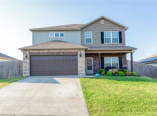 2302 Maplewood Ave, Lowell, AR 72745