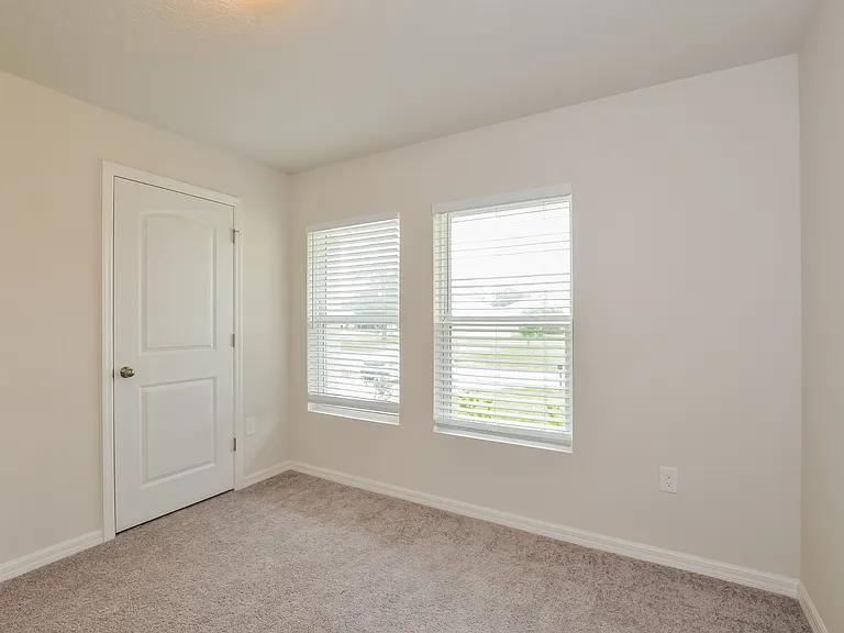 2 Rodger Pl — Photo 10