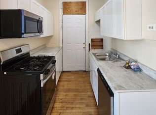 3806 W Irving Park Rd APT 8, Chicago, IL 60618