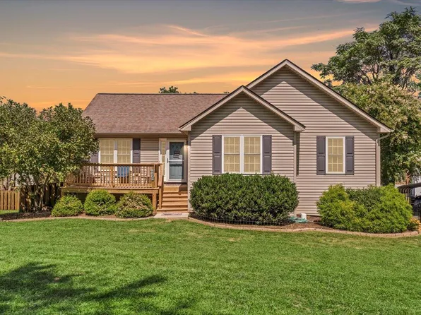733 Hill Ave, Salem, VA 24153