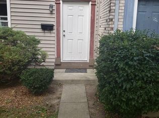 2736 Petzinger Rd, Columbus, OH 43209