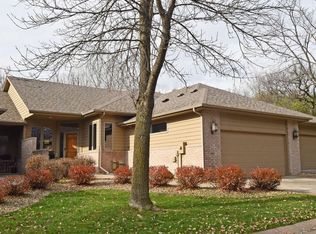 8985 Hunters Way, Apple Valley, MN 55124