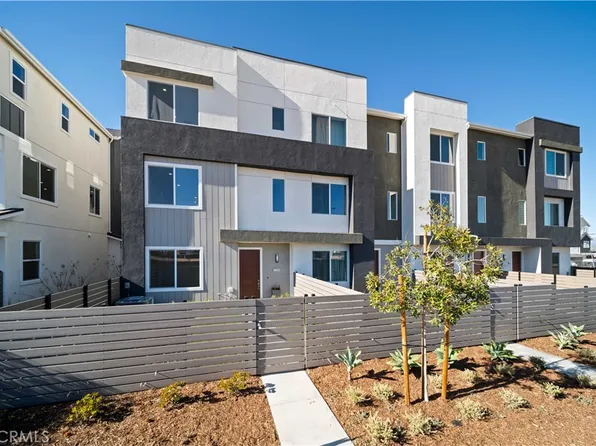 27314 Bear Creek Ln, Valencia, CA 91381